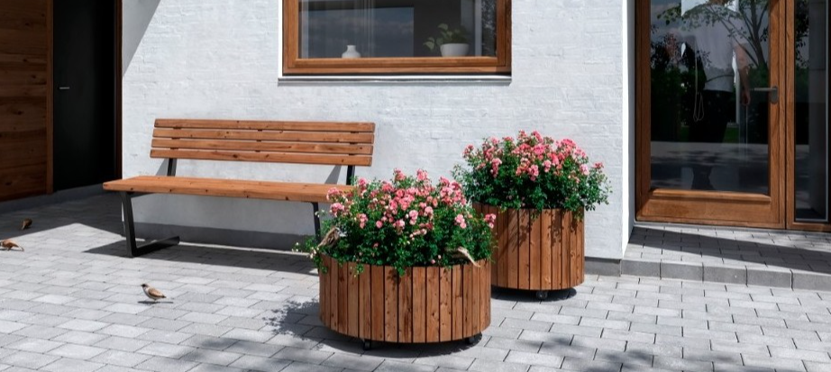 PLUS plantekasser i ThermoWood til terrasse, altan og have