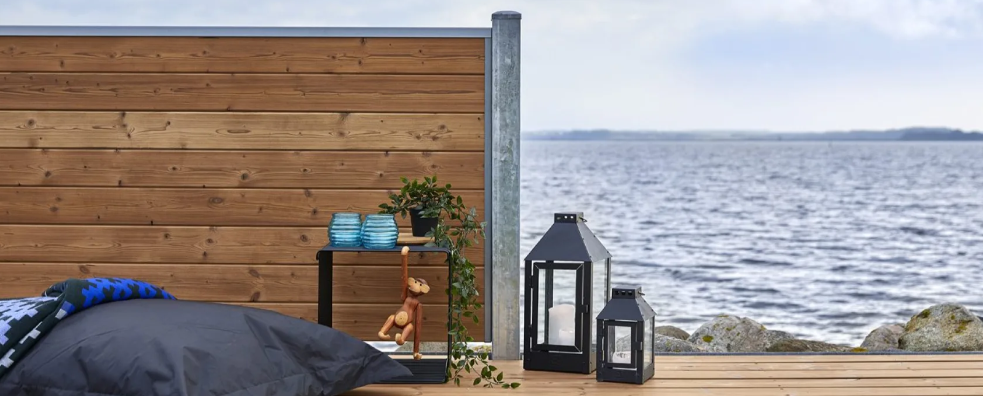 Thermo Fyr havehegn i varmebehandlet træ til have og terrasse